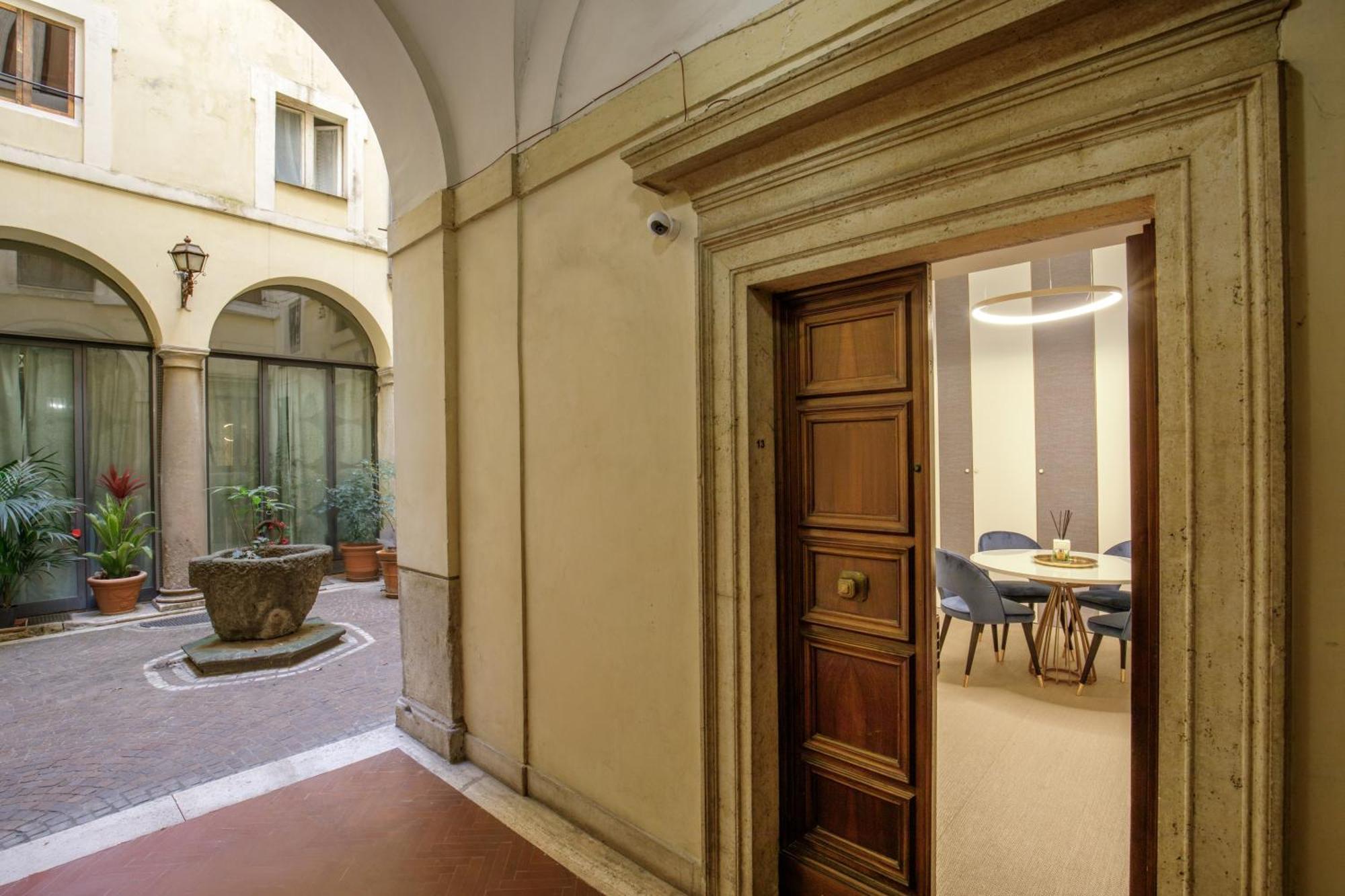 Navona Sky Palace Rome Exterior photo